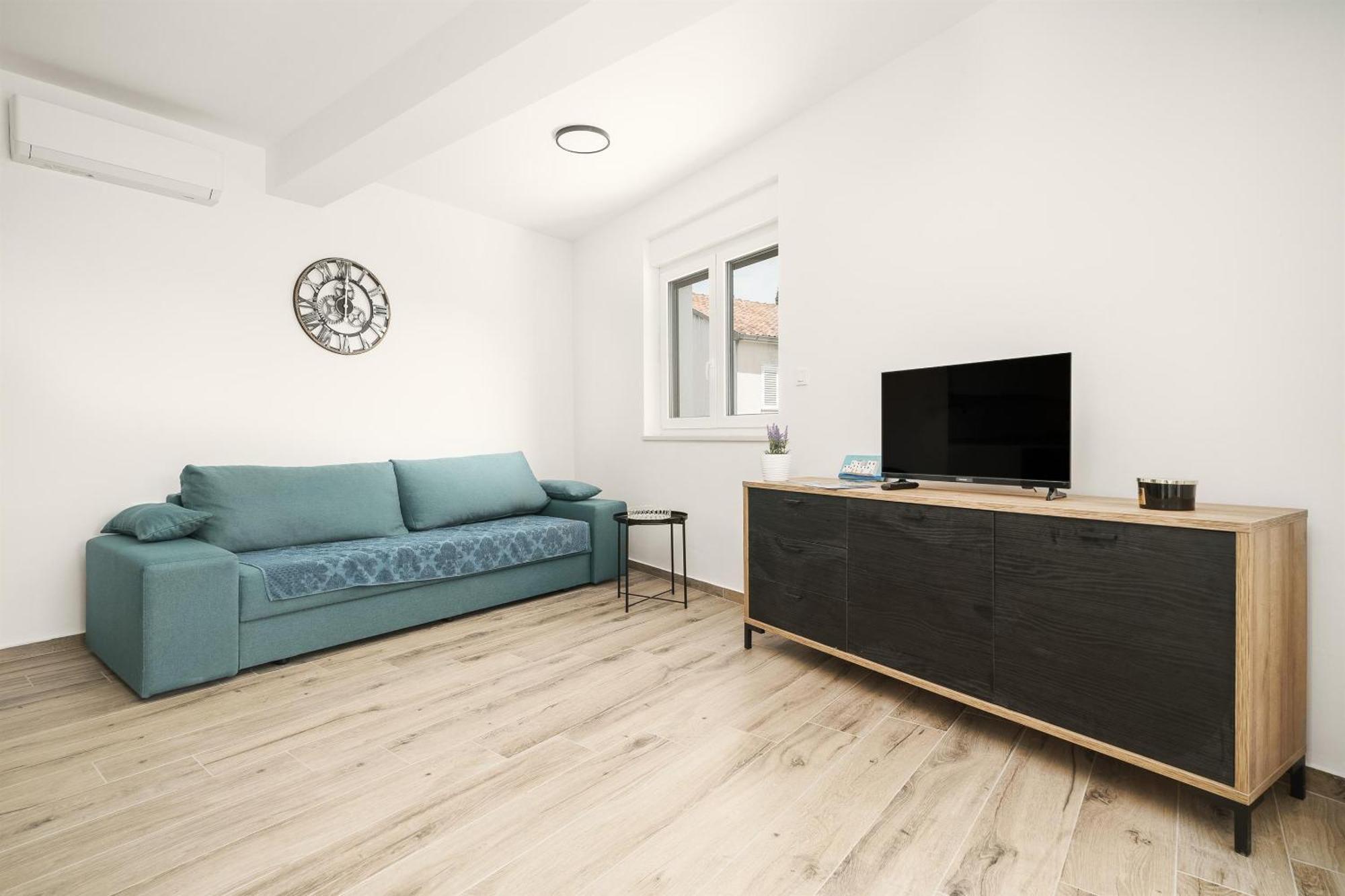 Apartments Picikato Bilice Exterior photo